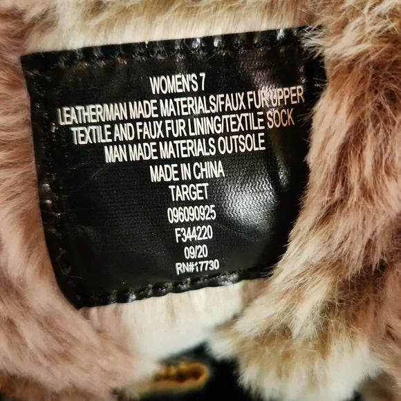 (NWOT) Women All IN MOTION Winter boots - Picture 9 of 9